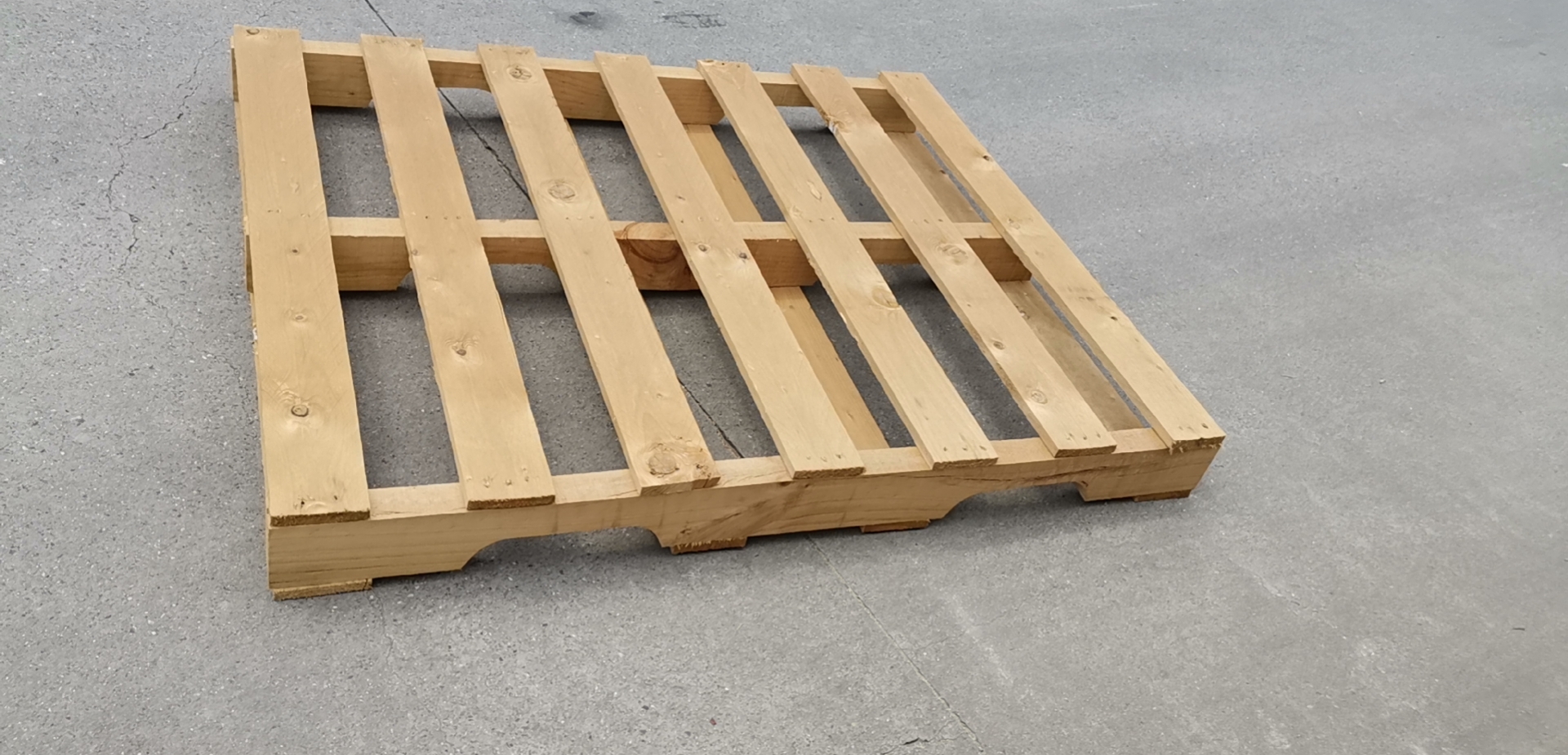 常熟根据材质选择木托盘